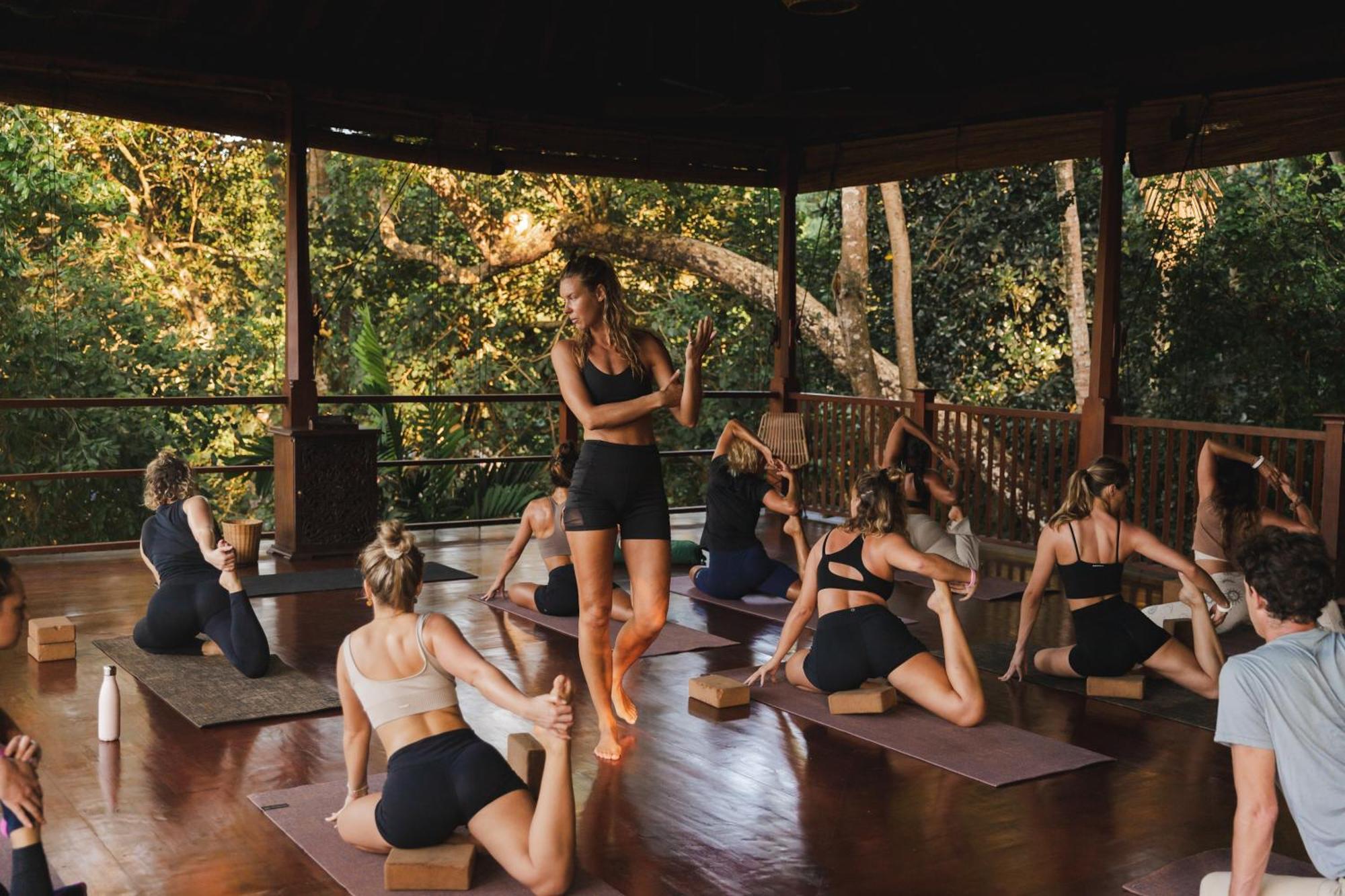 The Salty Pelican Yoga & Surf Retreat Dickwella Zewnętrze zdjęcie